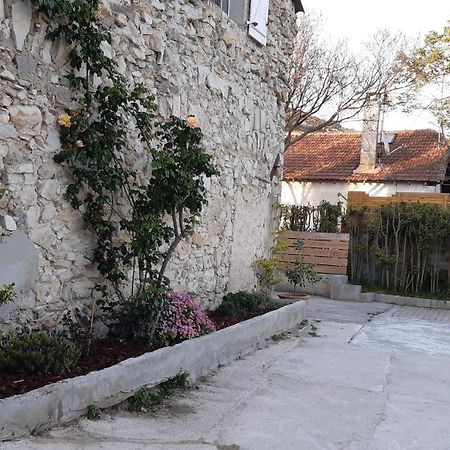 Les Cadets Guest House La Bouilladisse Exterior photo